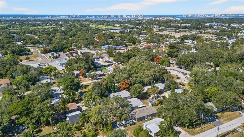 Под контрактом: $579,000 (4 спален, 0 ванн, 1440 Квадратных фут)