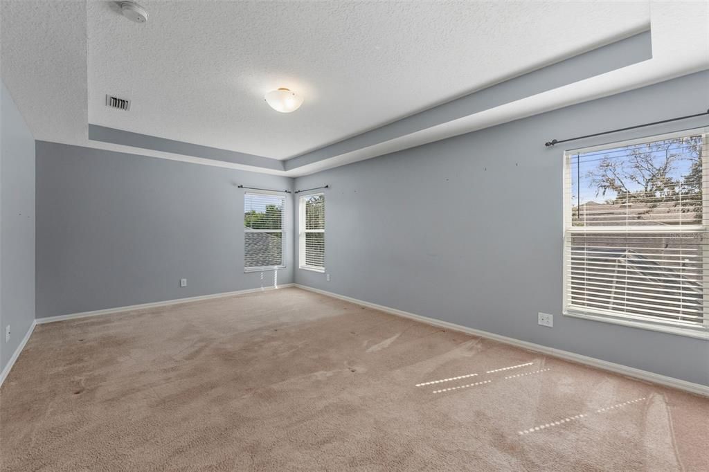 For Rent: $3,300 (4 beds, 2 baths, 2567 Square Feet)