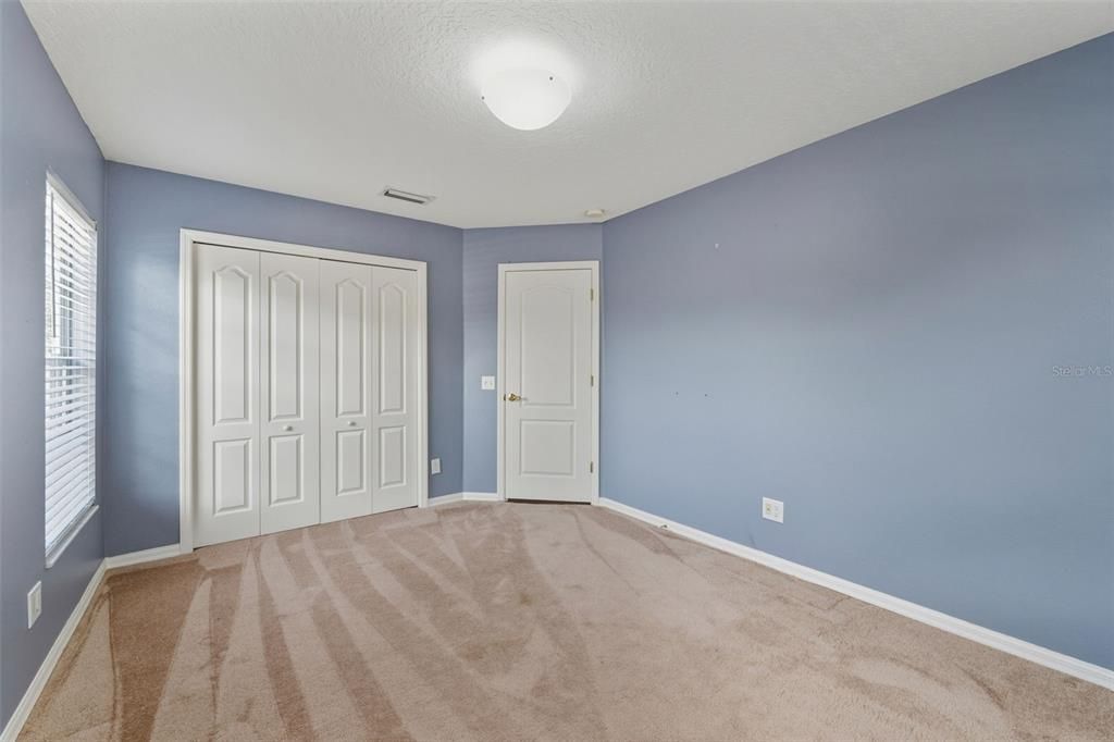 For Rent: $3,300 (4 beds, 2 baths, 2567 Square Feet)