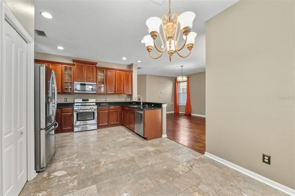 For Rent: $3,300 (4 beds, 2 baths, 2567 Square Feet)