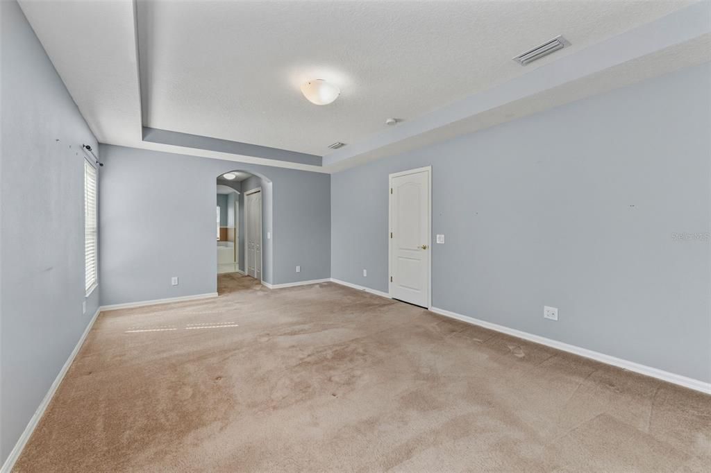 For Rent: $3,300 (4 beds, 2 baths, 2567 Square Feet)