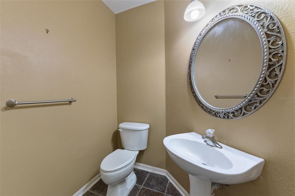 For Rent: $3,300 (4 beds, 2 baths, 2567 Square Feet)