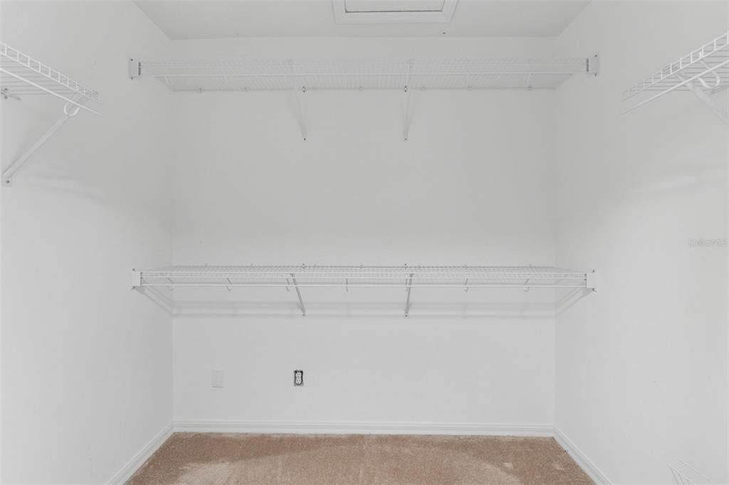 For Rent: $3,300 (4 beds, 2 baths, 2567 Square Feet)