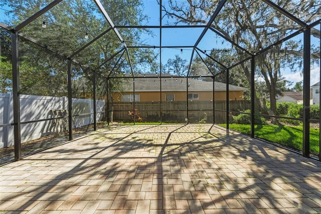 For Rent: $3,300 (4 beds, 2 baths, 2567 Square Feet)