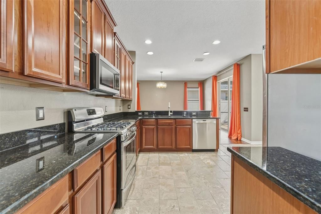 For Rent: $3,300 (4 beds, 2 baths, 2567 Square Feet)