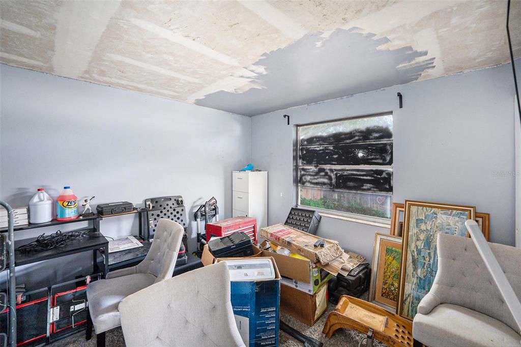 Active With Contract: $266,900 (3 beds, 2 baths, 1340 Square Feet)