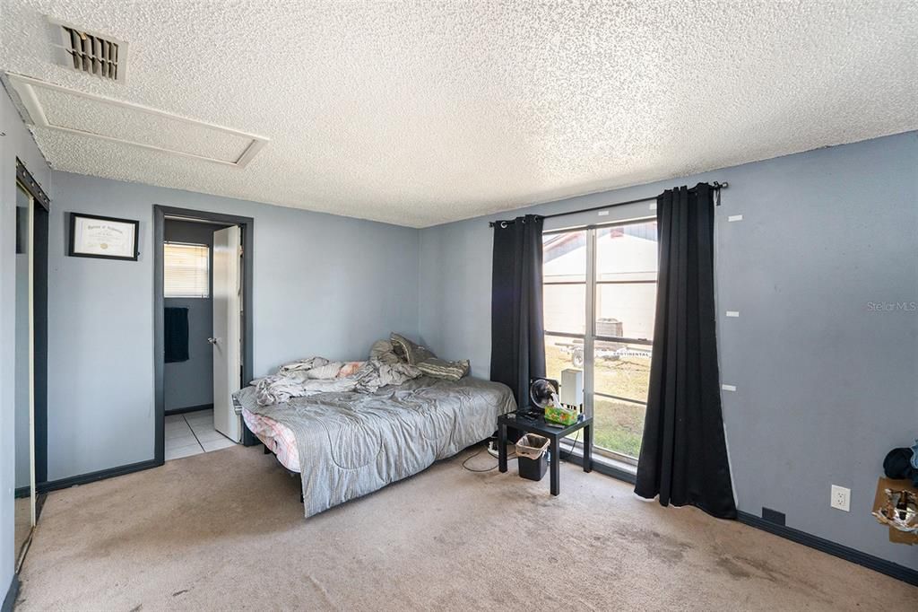 Active With Contract: $266,900 (3 beds, 2 baths, 1340 Square Feet)