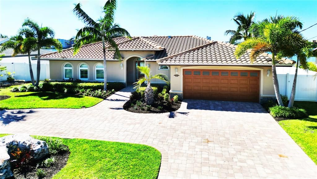 На продажу: $1,349,000 (4 спален, 3 ванн, 1996 Квадратных фут)