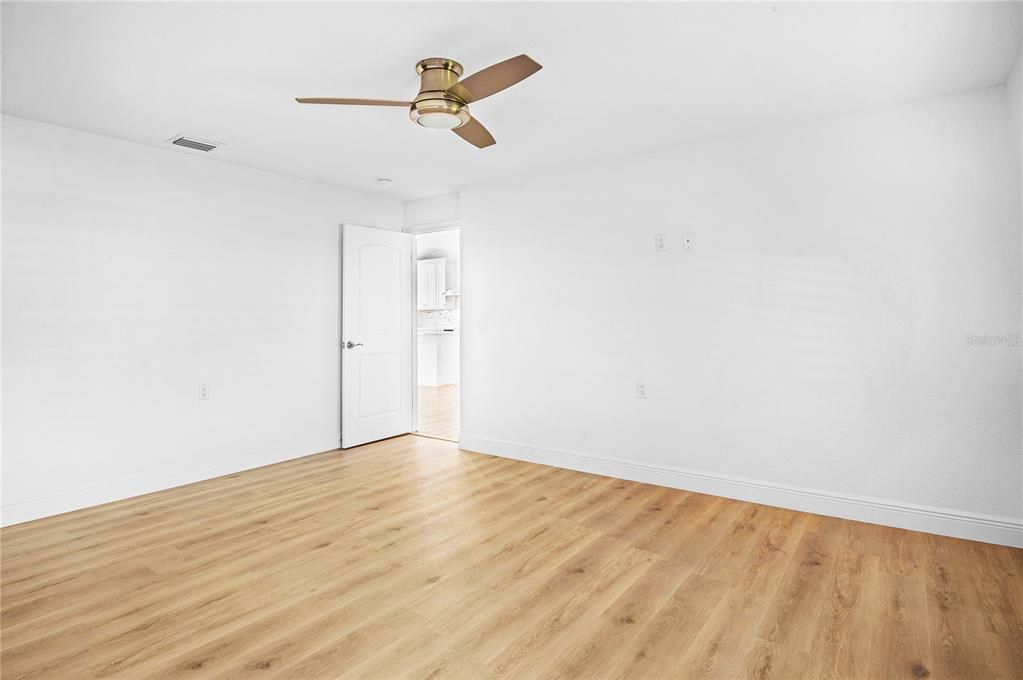 На продажу: $1,349,000 (4 спален, 3 ванн, 1996 Квадратных фут)