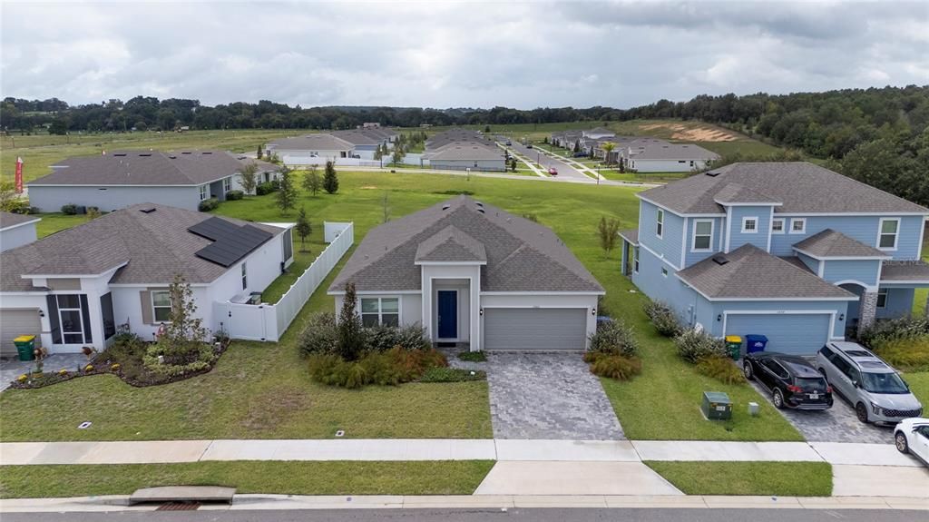 В аренду: $2,400 (3 спален, 2 ванн, 1672 Квадратных фут)