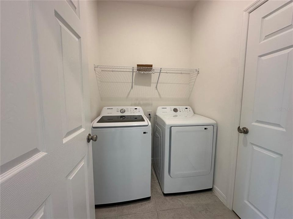 В аренду: $2,400 (3 спален, 2 ванн, 1672 Квадратных фут)