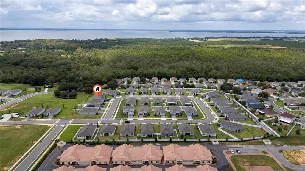 В аренду: $2,400 (3 спален, 2 ванн, 1672 Квадратных фут)