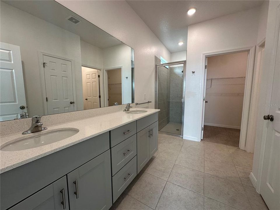 В аренду: $2,400 (3 спален, 2 ванн, 1672 Квадратных фут)