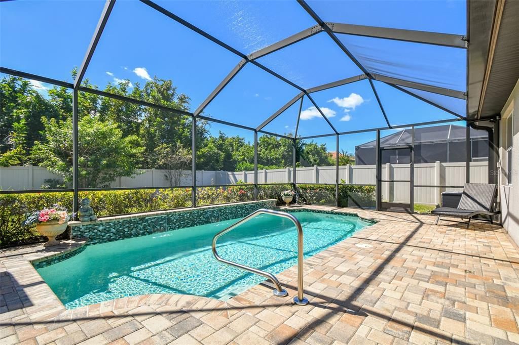 Active With Contract: $925,000 (4 beds, 3 baths, 2736 Square Feet)