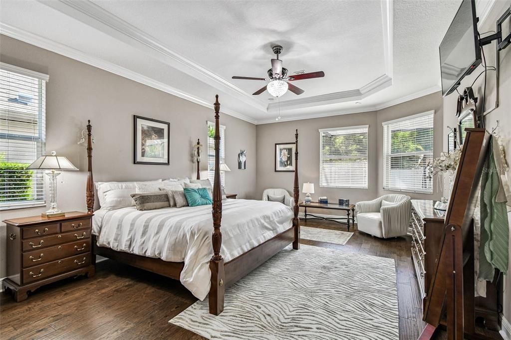 Active With Contract: $925,000 (4 beds, 3 baths, 2736 Square Feet)