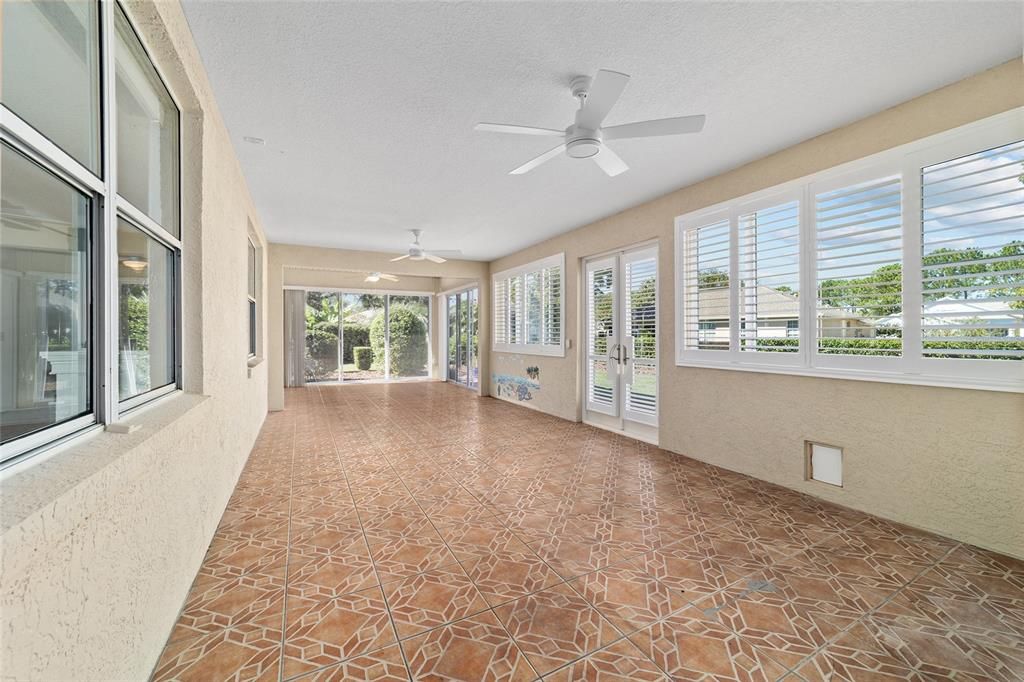 For Sale: $355,000 (3 beds, 2 baths, 2145 Square Feet)