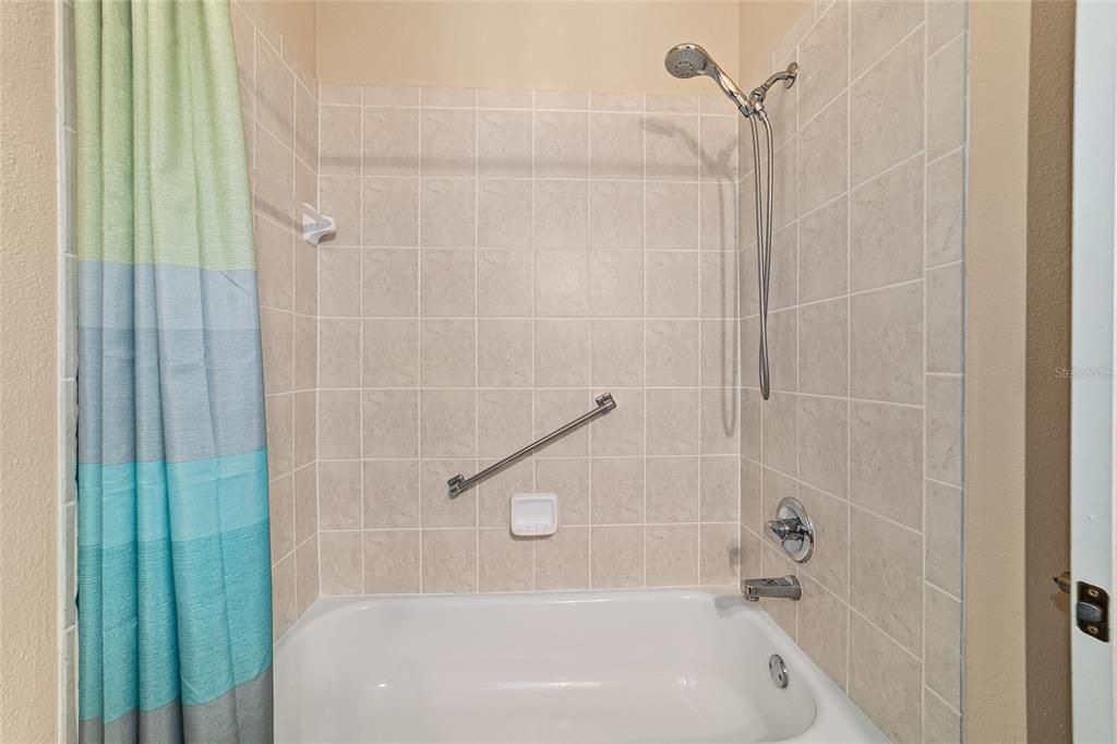 For Sale: $355,000 (3 beds, 2 baths, 2145 Square Feet)