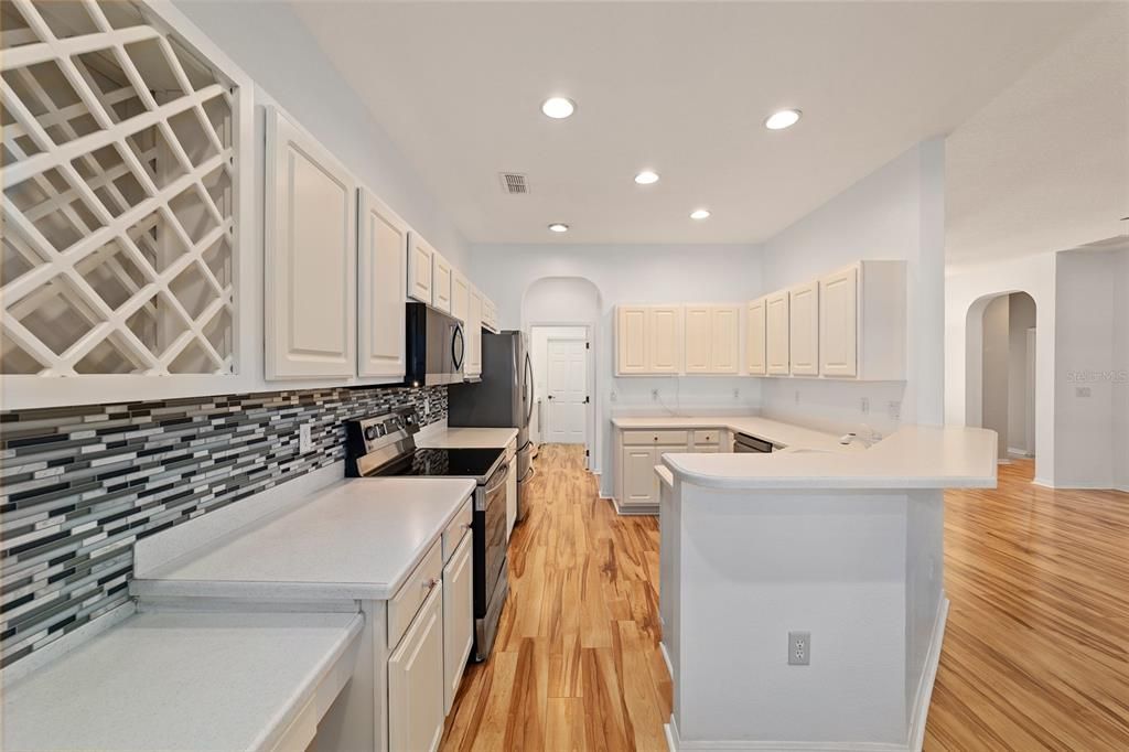 For Sale: $355,000 (3 beds, 2 baths, 2145 Square Feet)