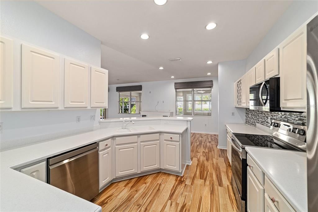 For Sale: $355,000 (3 beds, 2 baths, 2145 Square Feet)