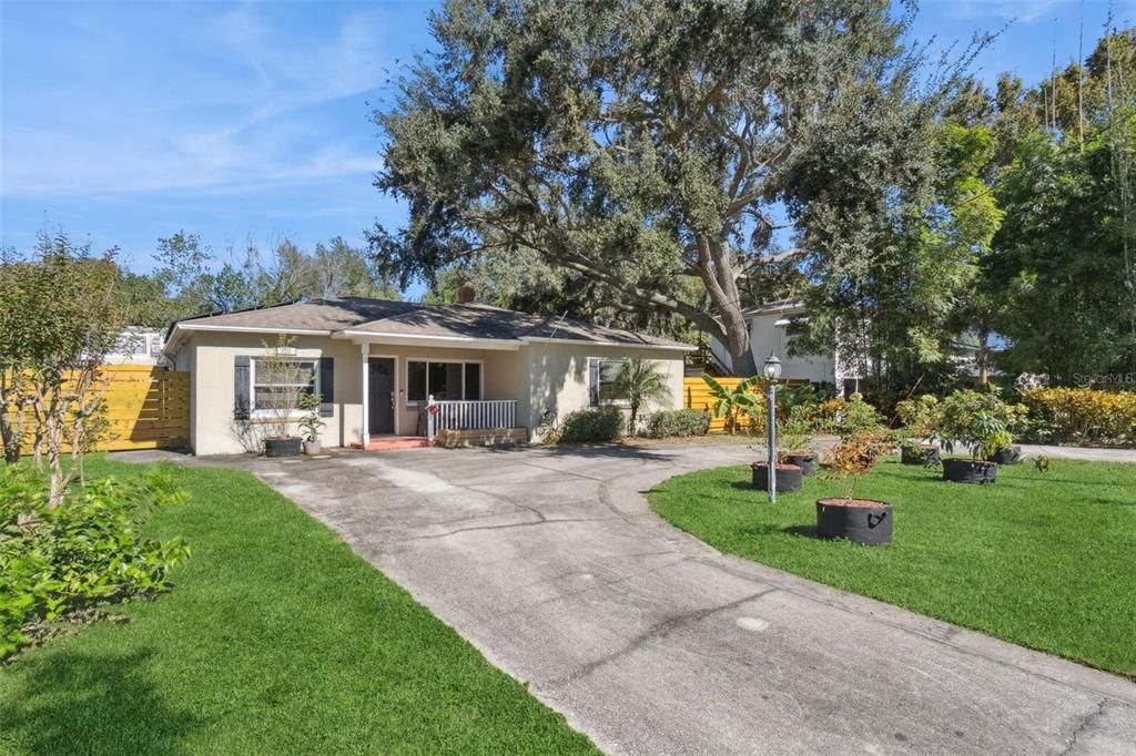 For Sale: $485,000 (3 beds, 3 baths, 1670 Square Feet)