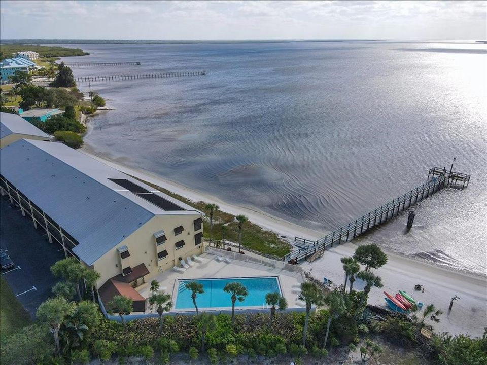 Active With Contract: $249,900 (2 beds, 2 baths, 1150 Square Feet)