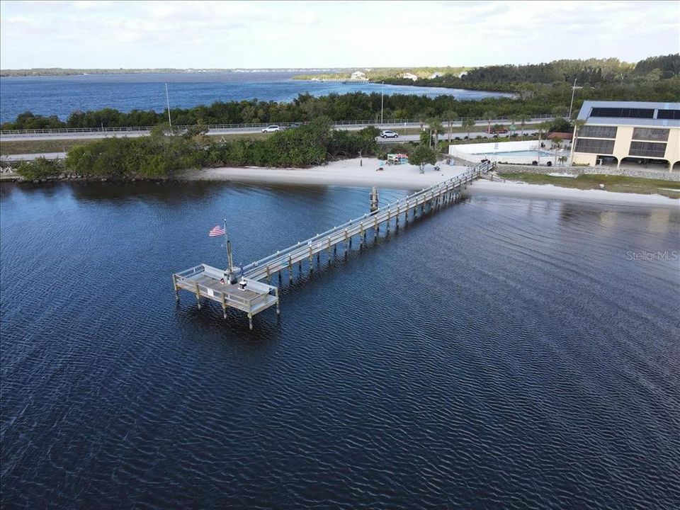 Active With Contract: $249,900 (2 beds, 2 baths, 1150 Square Feet)