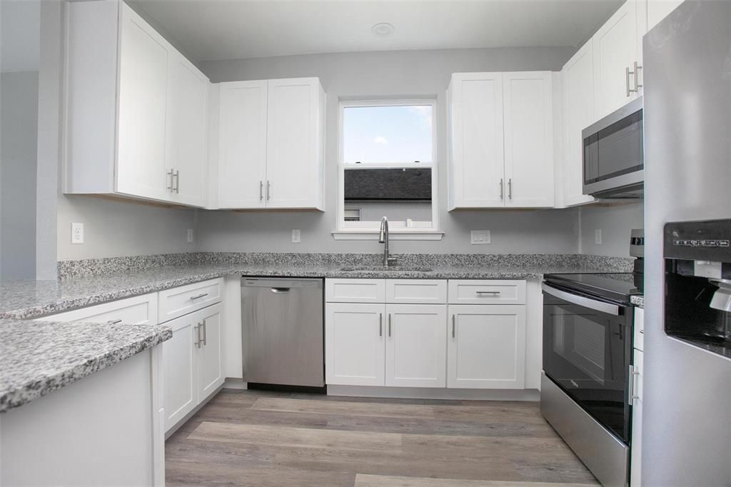 待售: $329,900 (3 贝兹, 2 浴室, 1458 平方英尺)