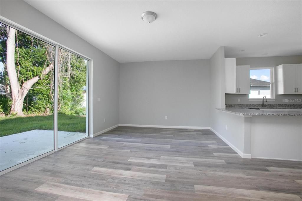 待售: $329,900 (3 贝兹, 2 浴室, 1458 平方英尺)