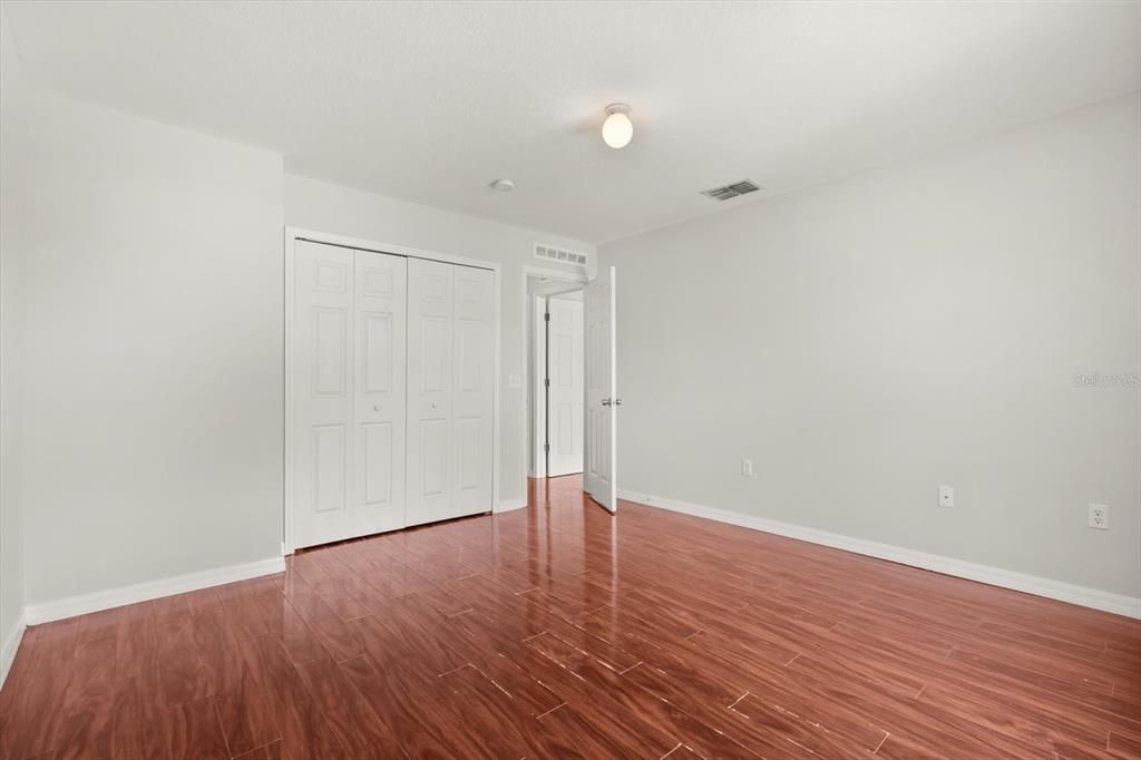 For Rent: $2,250 (4 beds, 2 baths, 2836 Square Feet)