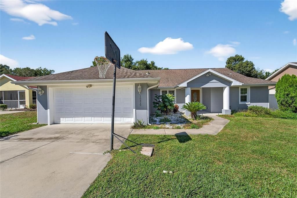 For Sale: $344,000 (3 beds, 2 baths, 2059 Square Feet)