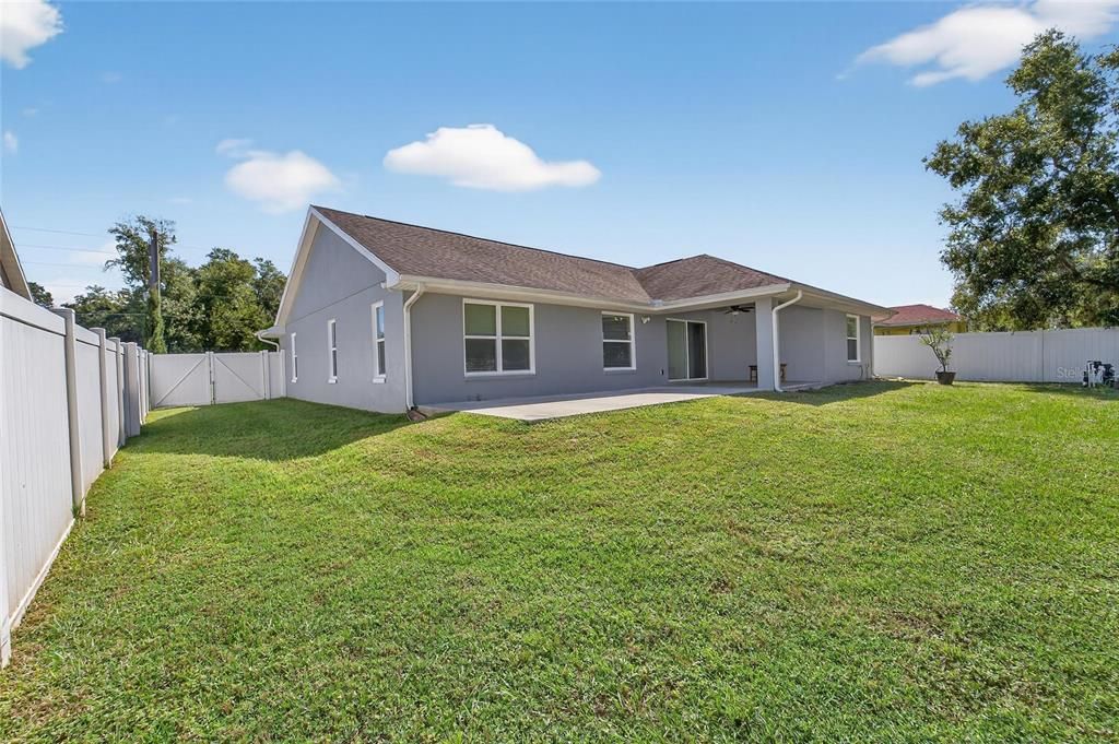 For Sale: $344,000 (3 beds, 2 baths, 2059 Square Feet)