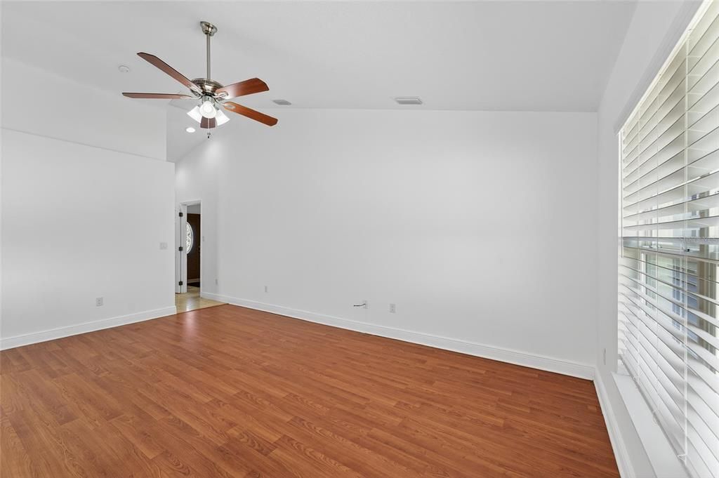 For Sale: $344,000 (3 beds, 2 baths, 2059 Square Feet)