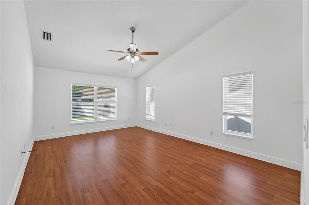 For Sale: $344,000 (3 beds, 2 baths, 2059 Square Feet)