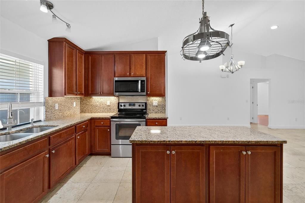 For Sale: $344,000 (3 beds, 2 baths, 2059 Square Feet)