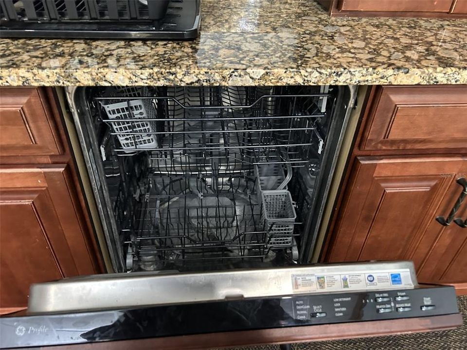 待售: $29,205 (0 贝兹, 0 浴室, 0 平方英尺)