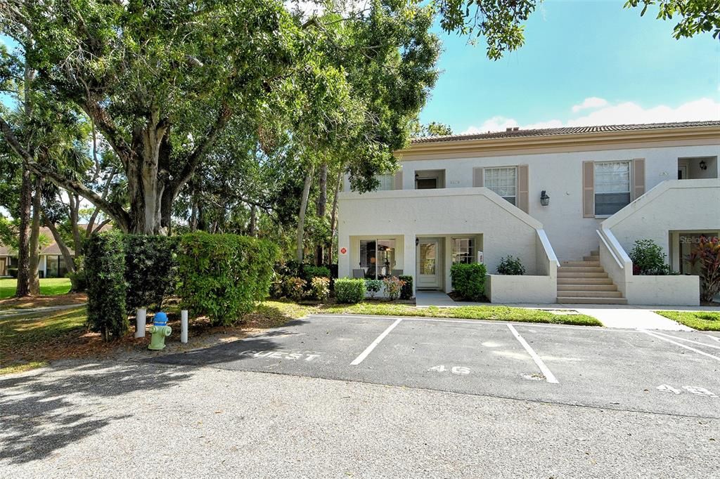 For Sale: $285,000 (2 beds, 2 baths, 1127 Square Feet)