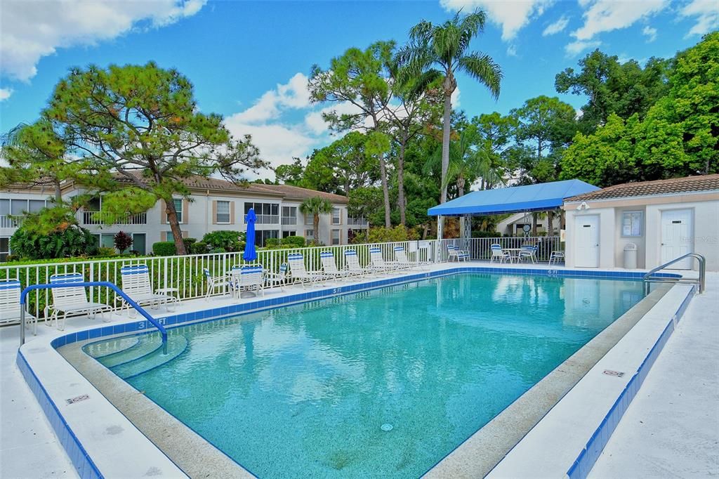 For Sale: $285,000 (2 beds, 2 baths, 1127 Square Feet)