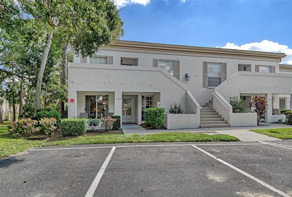 For Sale: $285,000 (2 beds, 2 baths, 1127 Square Feet)