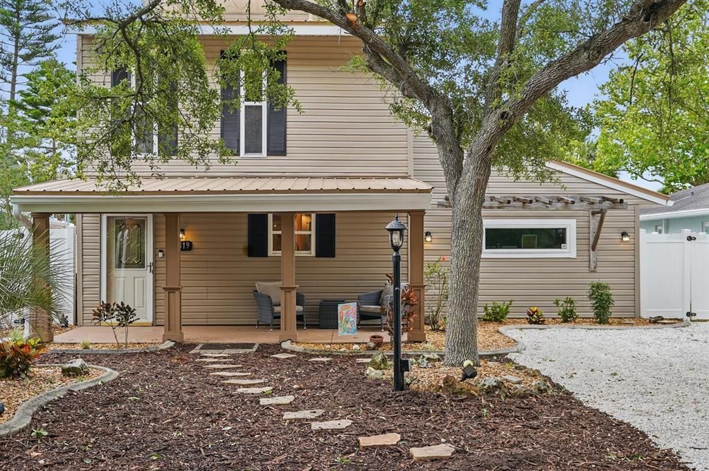 最近租的: $2,500 (3 贝兹, 2 浴室, 1984 平方英尺)