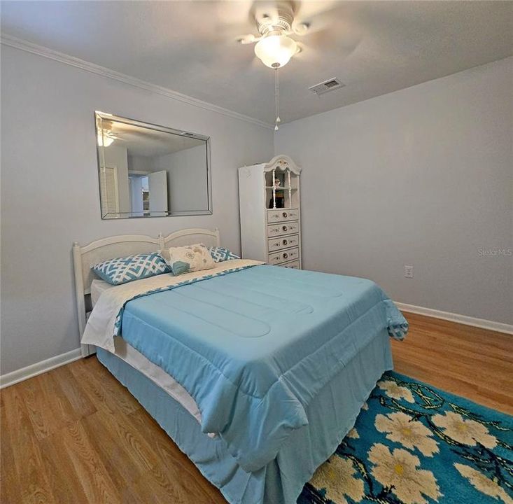 Active With Contract: $219,900 (2 beds, 2 baths, 1204 Square Feet)