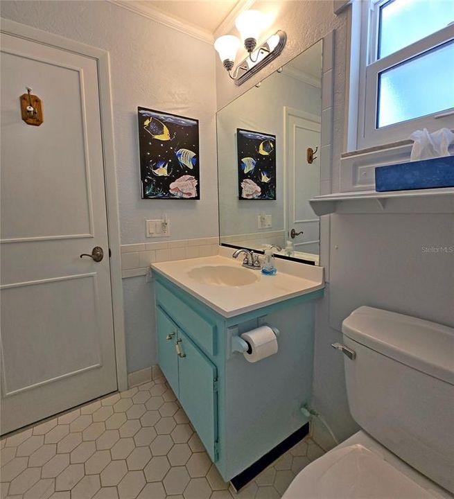 Active With Contract: $219,900 (2 beds, 2 baths, 1204 Square Feet)