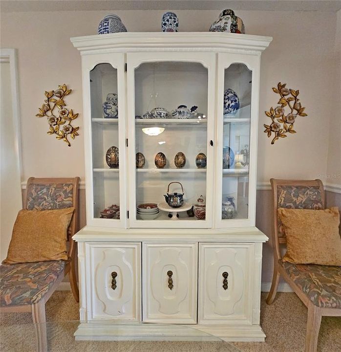 Active With Contract: $219,900 (2 beds, 2 baths, 1204 Square Feet)