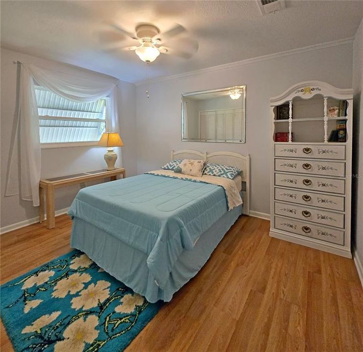 Active With Contract: $219,900 (2 beds, 2 baths, 1204 Square Feet)