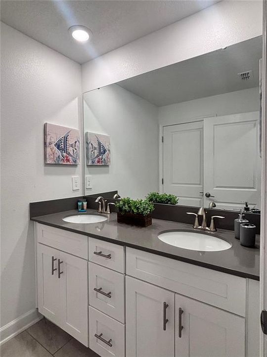 For Sale: $480,000 (4 beds, 3 baths, 1902 Square Feet)