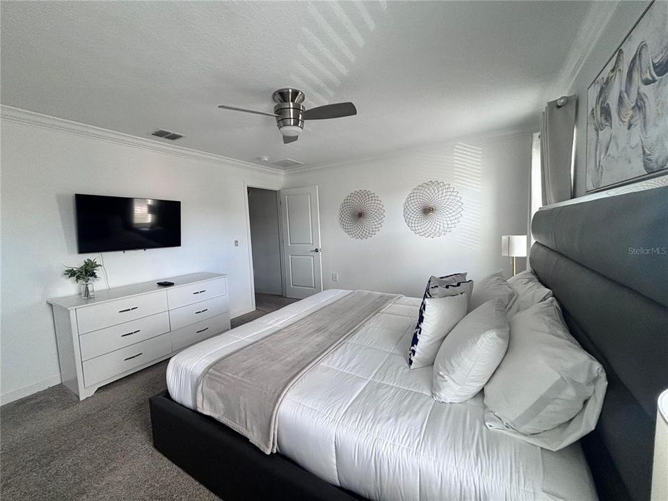 For Sale: $480,000 (4 beds, 3 baths, 1902 Square Feet)