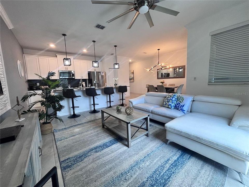 For Sale: $480,000 (4 beds, 3 baths, 1902 Square Feet)