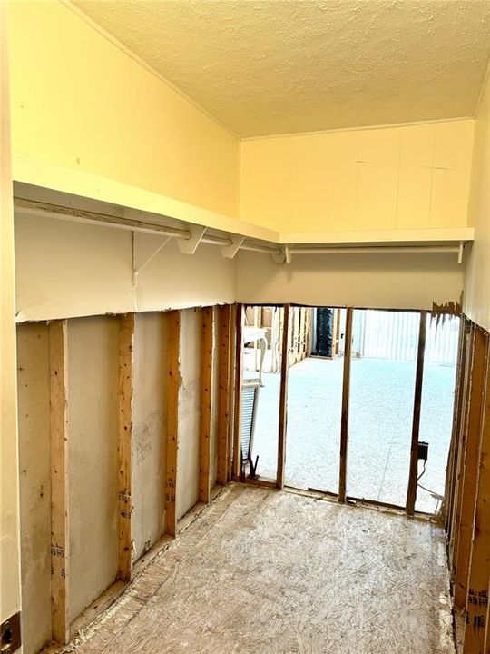 Active With Contract: $95,000 (2 beds, 2 baths, 1056 Square Feet)