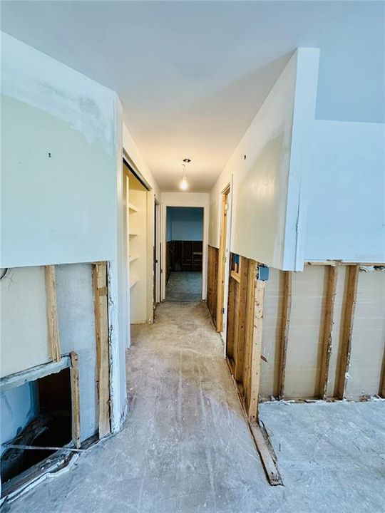 Active With Contract: $95,000 (2 beds, 2 baths, 1056 Square Feet)