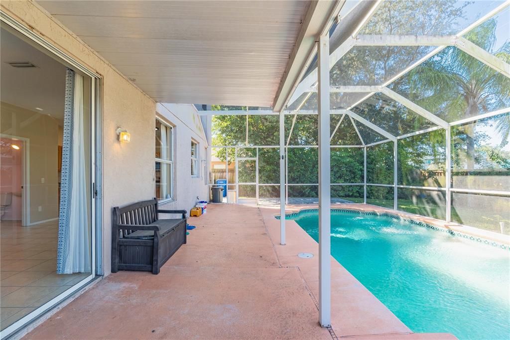 待售: $410,000 (3 贝兹, 2 浴室, 2358 平方英尺)