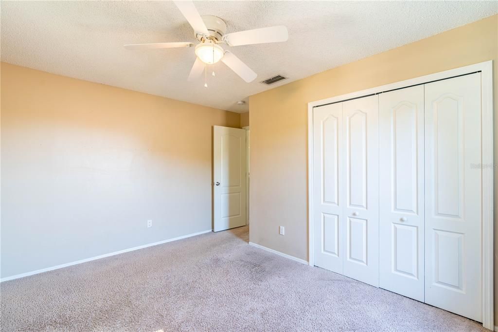 待售: $410,000 (3 贝兹, 2 浴室, 2358 平方英尺)